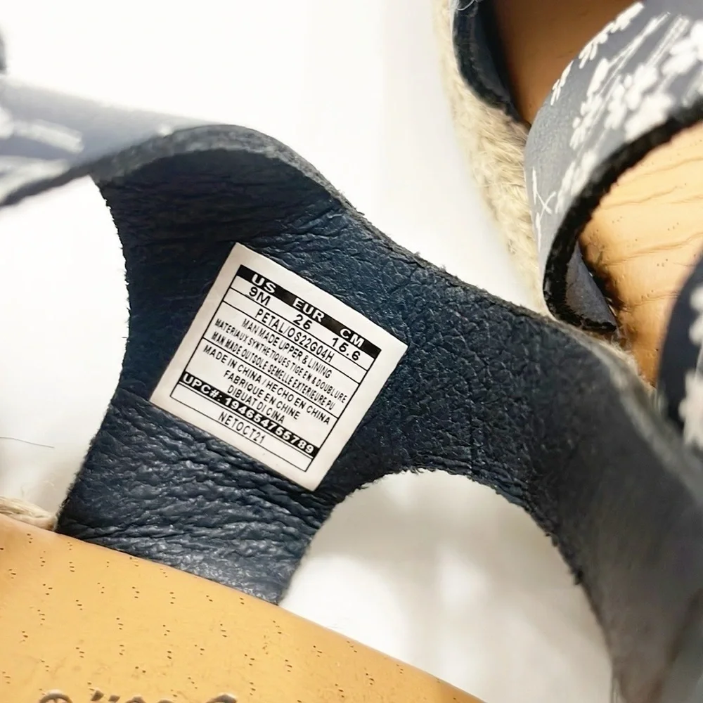 OshKosh B'gosh toddler girls dark blue floral print espadrille sandals